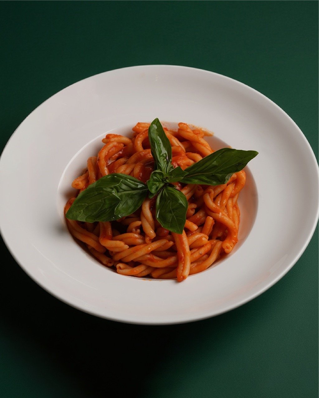 Fresh Tomatoes and Basil Caserecce